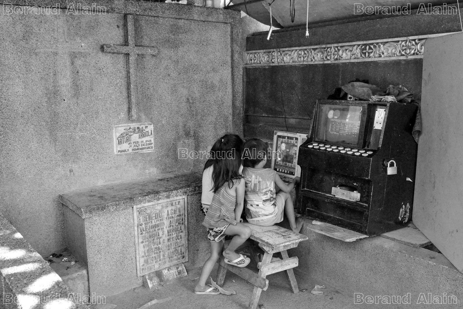 13 Cimetière Passay